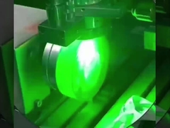 Apparecchiature laser microfluidiche per la lavorazione di wafer a semiconduttori