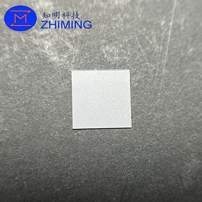 comprare Substrato di zaffiro quadrato monocristallino (piano C, SSP) 10x10 mm, lucidato su un lato fabbricazione online