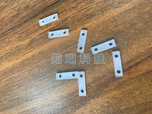 Single Crystal Glass Sapphire Lens 99.999% Al2O3 Materials With Hole High Hardness
