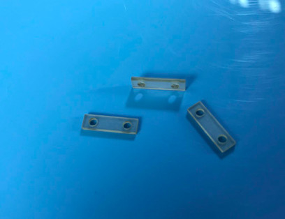 Single Crystal Glass Sapphire Lens 99.999% Al2O3 Materials With Hole High Hardness