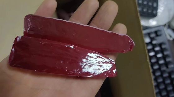 Prodotto in laboratorio KY Verneuil Rubino n. 5 Mezzo Boule Cr Dopped Gemstone Materiale grezzo