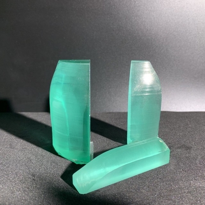 Laboratorio ha creato YAG verde a singolo cristallo ad alta purezza per finestre ottiche e laser